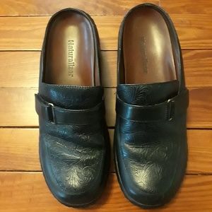 Naturalized Black "Jessie" Clog